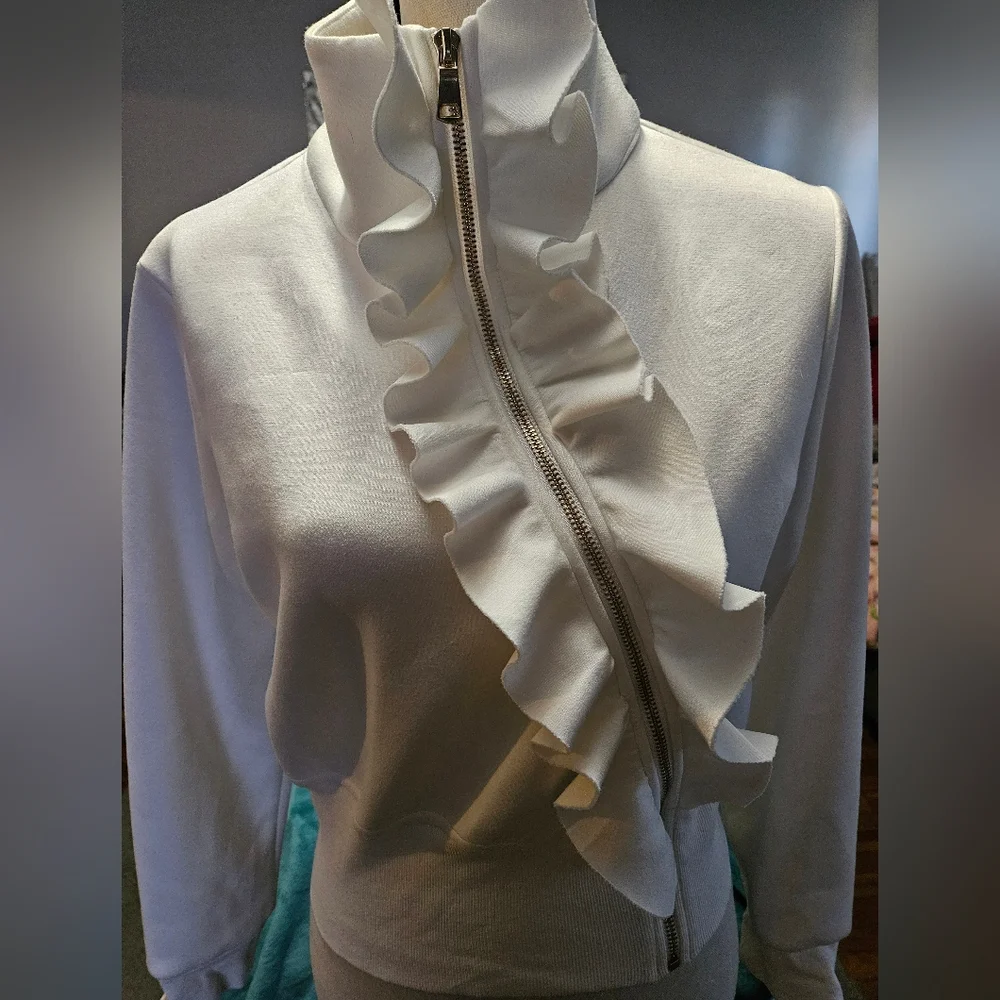 Gracia Ivory Ruffled Zip-Up Jacket - Picture 2 of 7